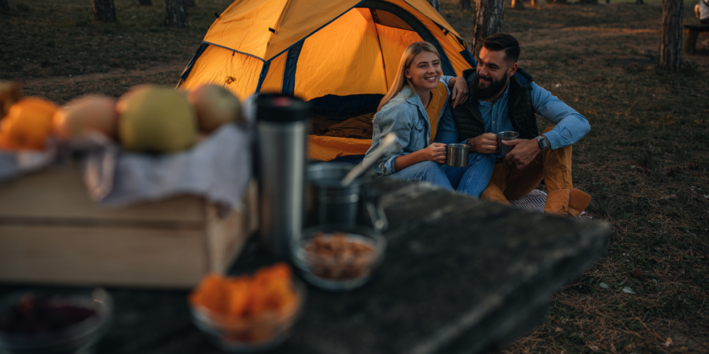 15-romantic-camping-ideas-for-couples-simple-and-easy-tips