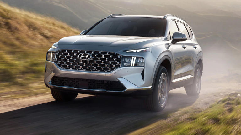 10 Things To Know About The Hyundai Santa Fe Plug-in Hybrid