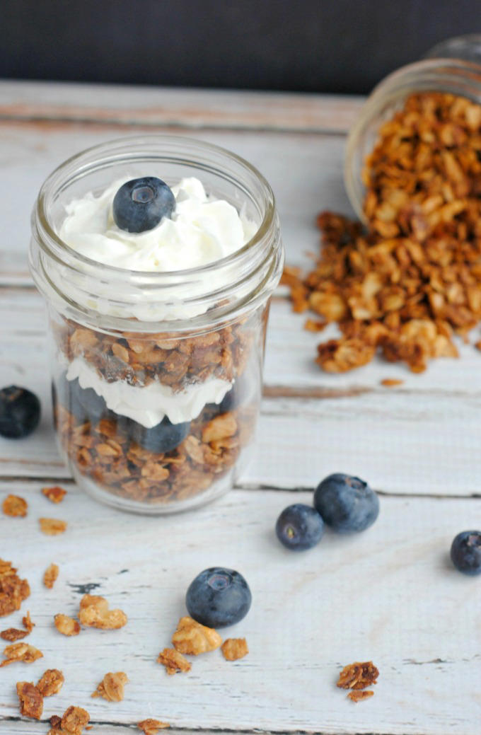 An Easy Blueberry Granola Parfait Breakfast Recipe