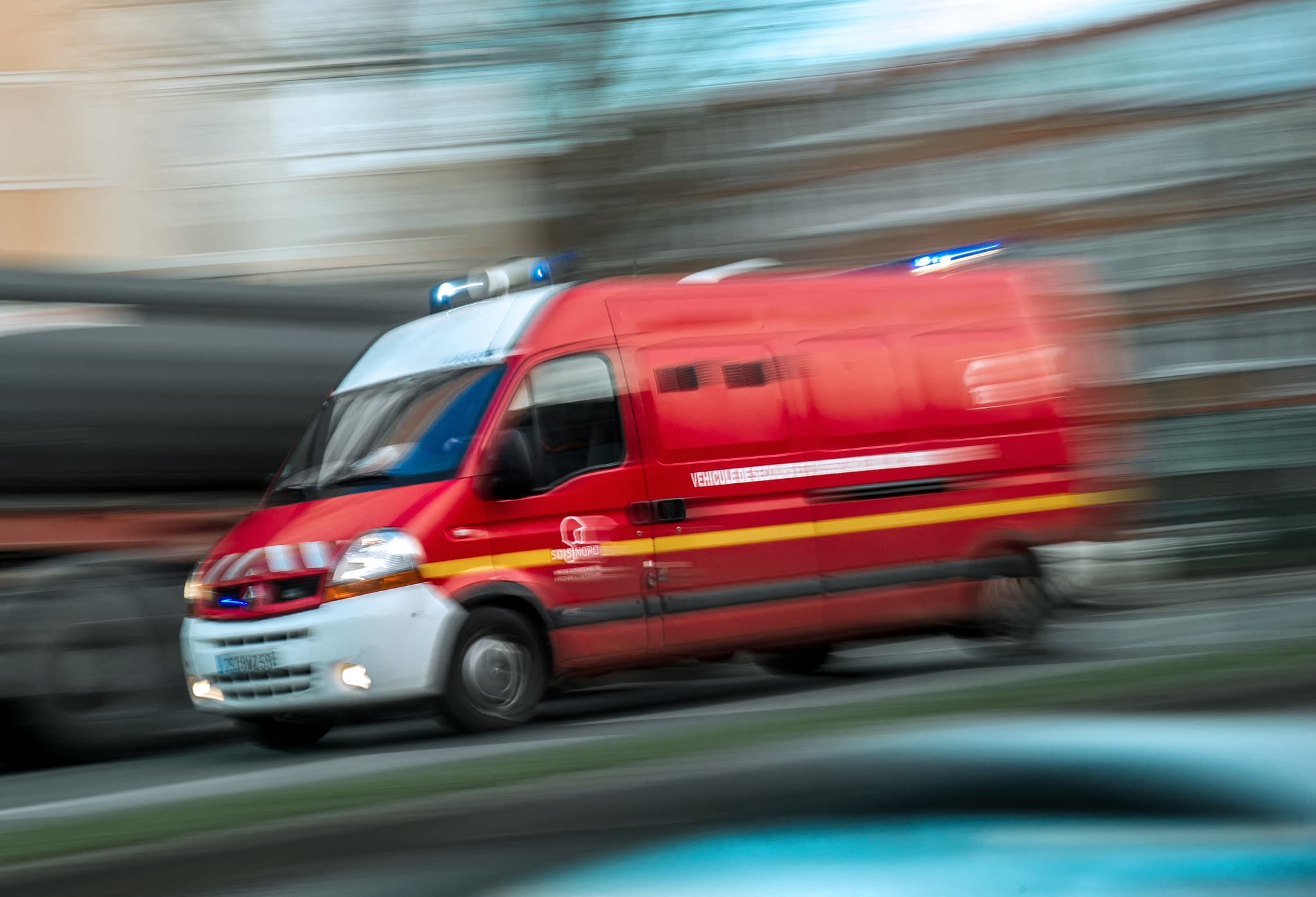 lyon: deux mineurs blessés dans un accident de voiture dont le conducteur de 16 ans