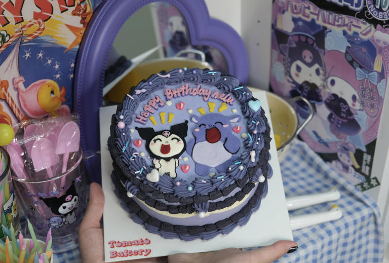 Tomato Bakery's cakes come with intricate hand-drawn illustrations rendered in frosting. Photo: Tomato Bakery