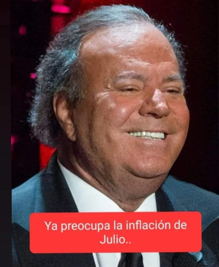 Los memes de Julio Iglesias