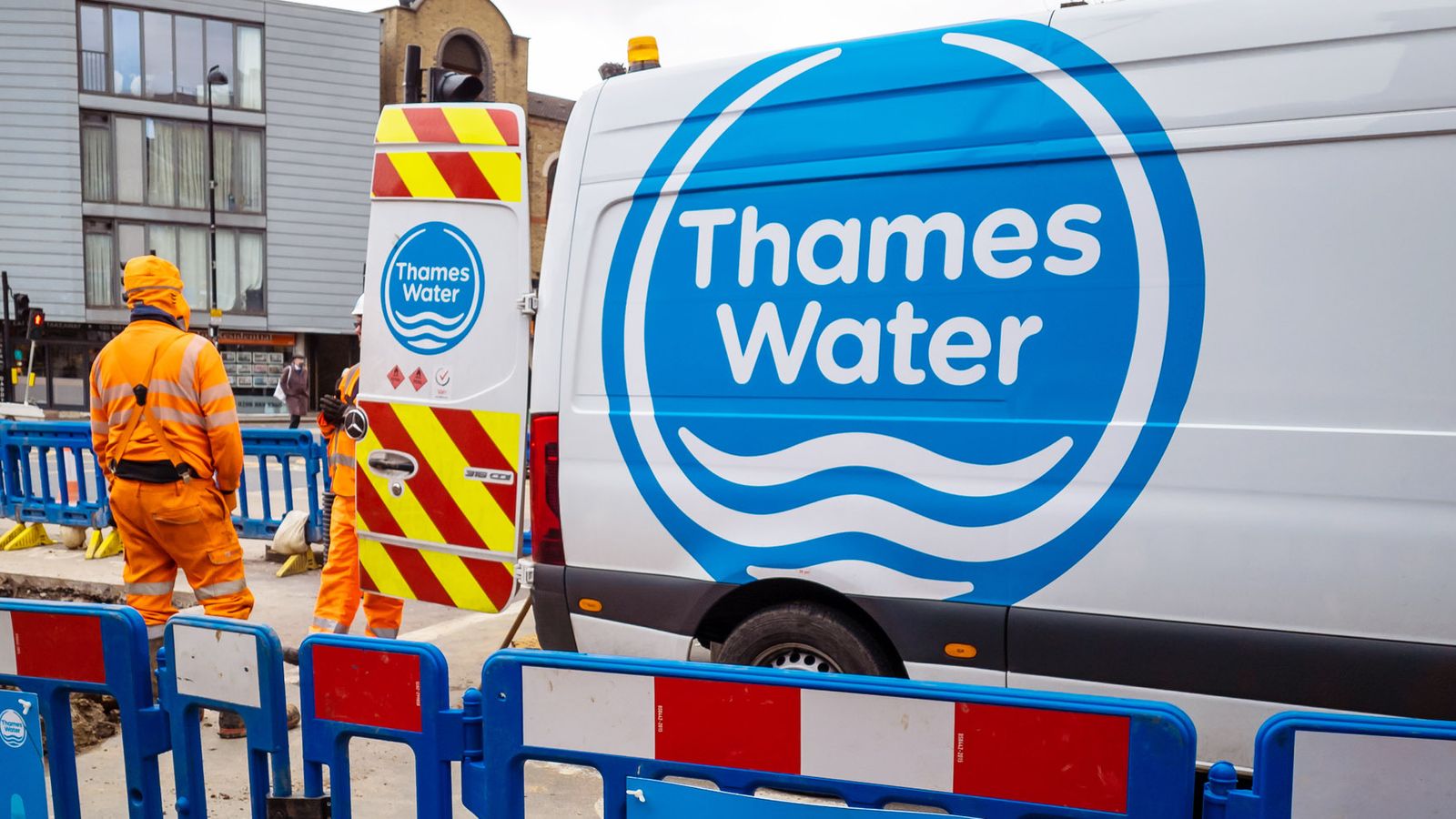 uk-s-biggest-water-company-admits-it-doesn-t-have-money-for-190m-loan