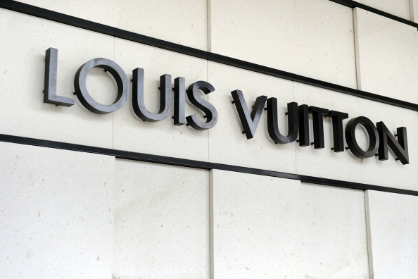 Louis Vuitton Store Pleasant Hill, CA 94523 - Last Updated October