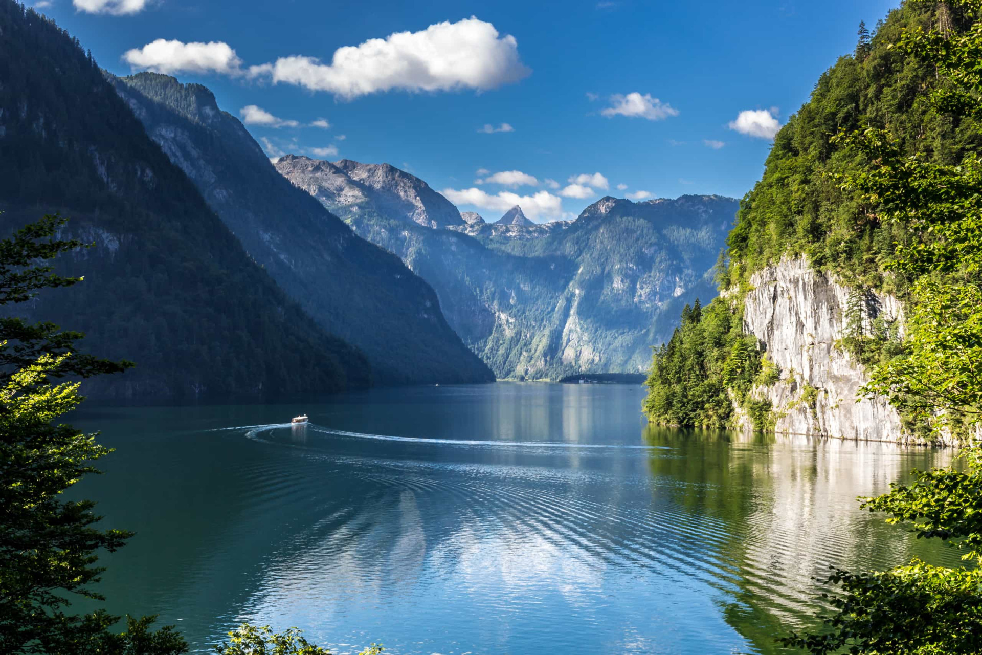 <p>The "King's Lake" is a majestic body of water set in the UNESCO-protected Berchtesgaden National Park. Königssee is considered the most beautiful body of water in Germany.</p><p><a href="https://www.msn.com/en-us/community/channel/vid-7xx8mnucu55yw63we9va2gwr7uihbxwc68fxqp25x6tg4ftibpra?cvid=94631541bc0f4f89bfd59158d696ad7e">Follow us and access great exclusive content every day</a></p>