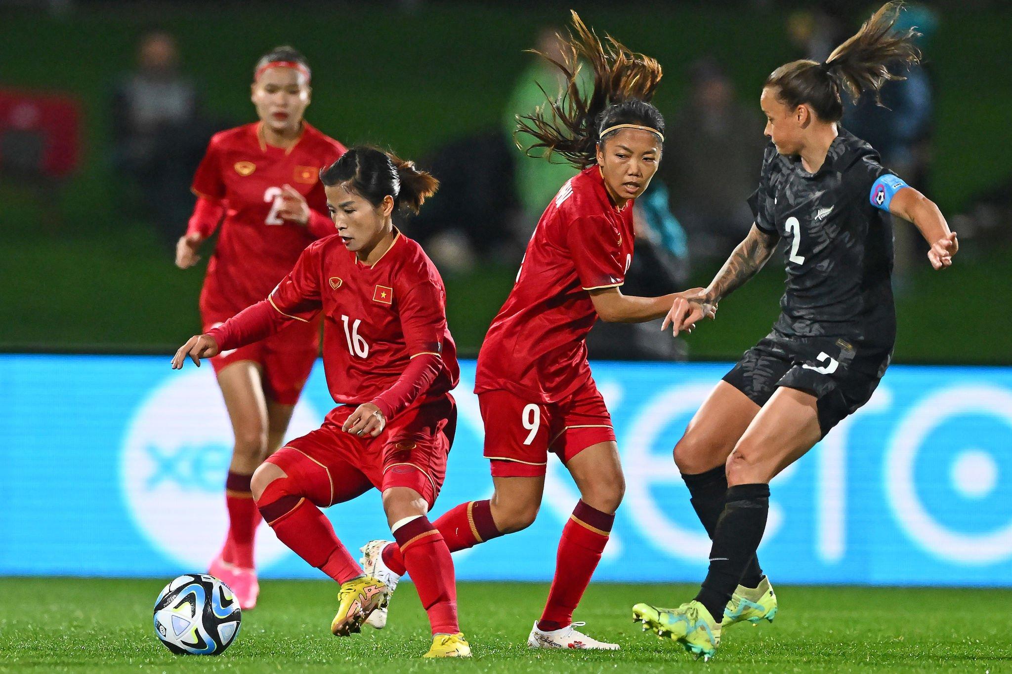 Новая зеландия игра. Спорт женский во Вьетнаме. Новая Зеландия. Африканский футбол статистика уганского чемпионата.