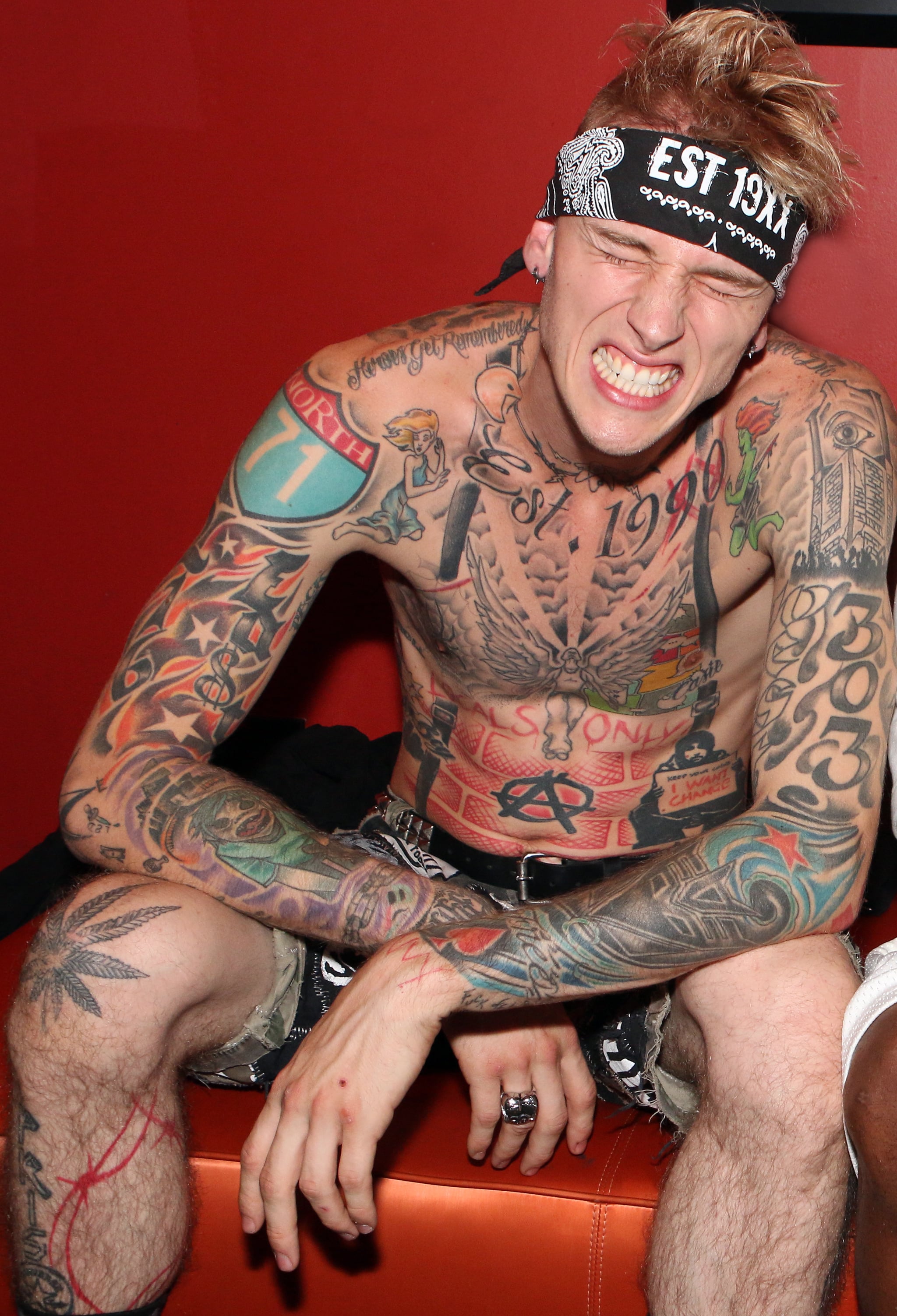 Machine Gun Kelly S Tattoos Cover Nearly Every Inch Of His Body   AA1dGTZv.img