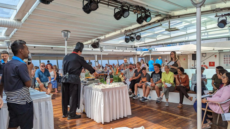 If you love food and cruising, you might wonder: What Cruise Line has the best food? And: Is there something like the "Ultimate Foodie Cruise?" Here is our recommendation for the best foodie cruise!