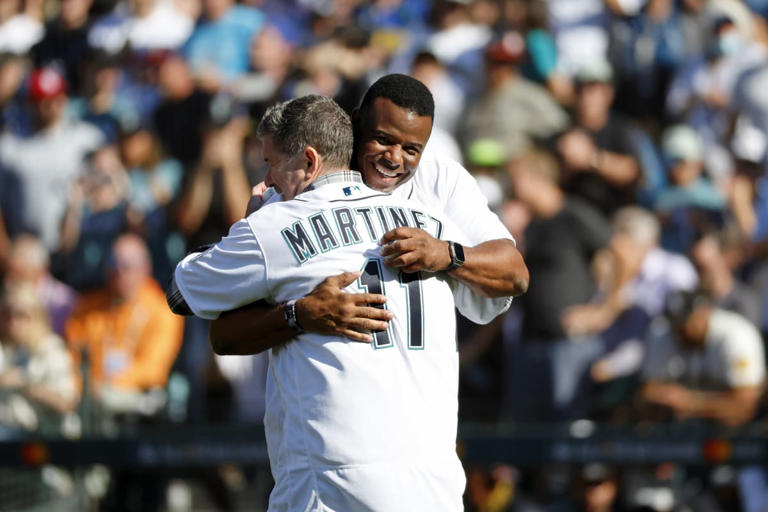 Social Media Loved Seeing the Mariners Hall of Famers Involved in the Ceremonial First Pitches at All-Star Game