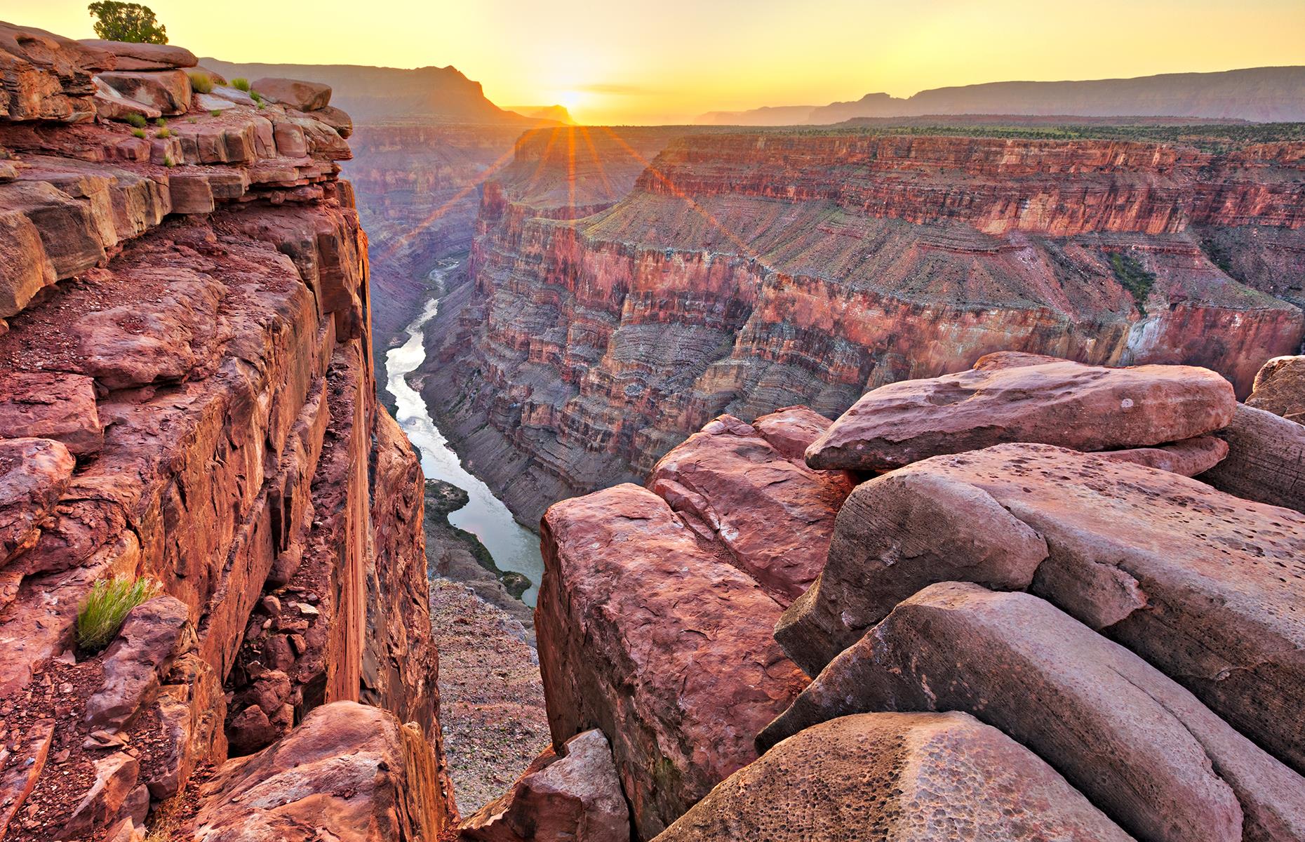 The Grand Canyon is a dramatic sight whichever way you look at it. But going inside the canyon gives you the chance to appreciate just how deep and dramatic it is, as you paddle your way along the Colorado River.