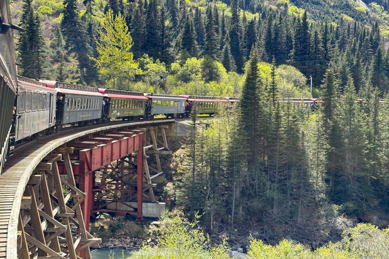Skagway’s White Pass Railway cruise excursions in Alaska: All you need to know