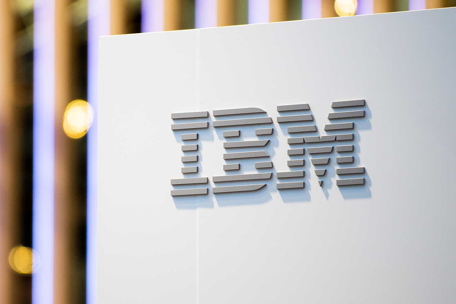 IBM Earnings Look Ahead AI Tailwinds Expected In 2024   AA1dOmW8.img