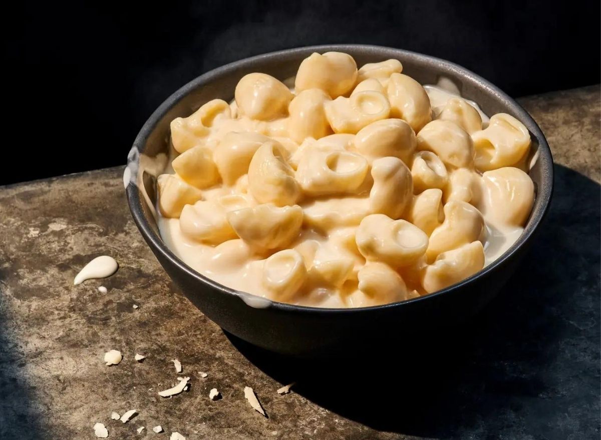 The 10 Unhealthiest Mac and Cheese Dishes in America