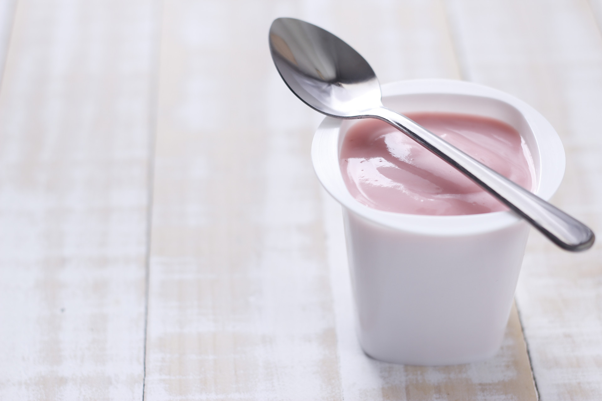 <span>Small cups of Greek yogurt make for a convenient and light snack that will leave your gut feeling happy and healthy.</span><p><a href="https://www.msn.com/en-us/community/channel/vid-7xx8mnucu55yw63we9va2gwr7uihbxwc68fxqp25x6tg4ftibpra?cvid=94631541bc0f4f89bfd59158d696ad7e">Follow us and access great exclusive content every day</a></p>