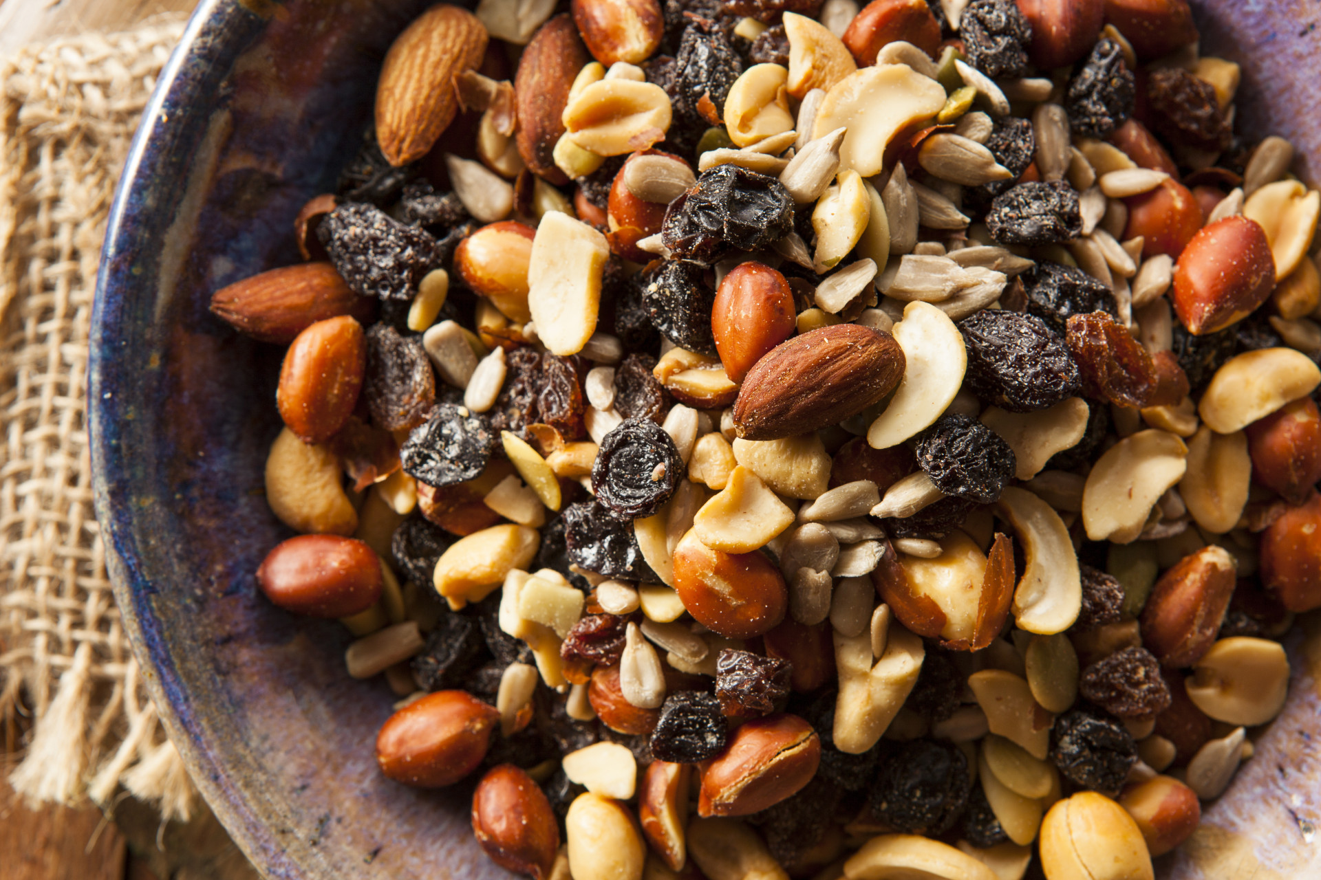 Trail mix is a great source of fiber and protein to keep you feeling full. Plus, you can customize it to your liking. Try macadamia nuts, white chocolate, and dried bananas for something indulgent.<p>You may also like:<a href="https://www.starsinsider.com/n/484338?utm_source=msn.com&utm_medium=display&utm_campaign=referral_description&utm_content=356024v3en-us"> Discover the strangest patron saints in history</a></p>