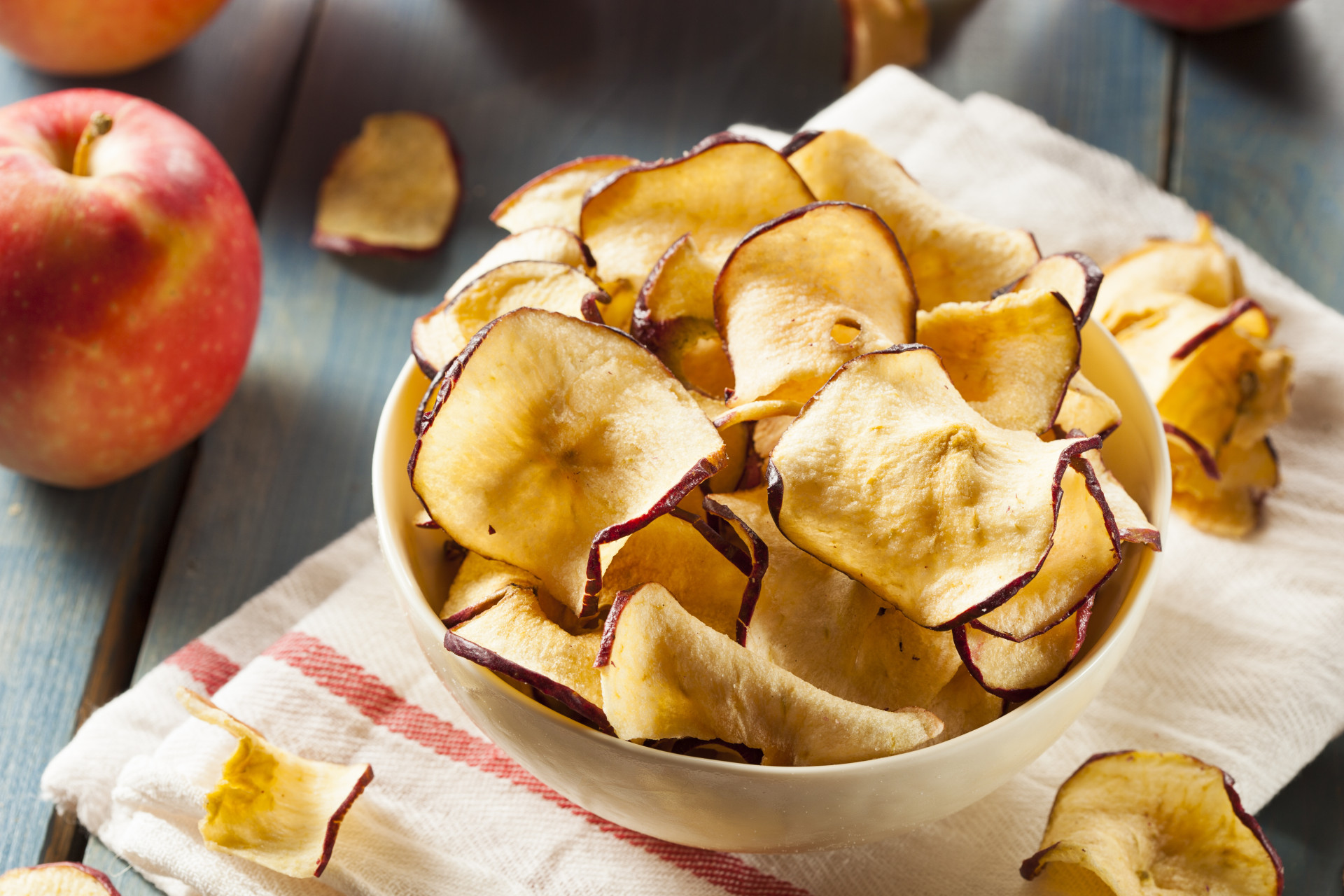 The crunch of a chip and the caramelized sweetness of candy, but low in fat and high in fiber! Enjoy the fresh flavor of apples without worrying about browning or refrigeration.<p>You may also like:<a href="https://www.starsinsider.com/n/489471?utm_source=msn.com&utm_medium=display&utm_campaign=referral_description&utm_content=356024v3en-us"> The 30 most essential cult-favorite TV series of all time</a></p>