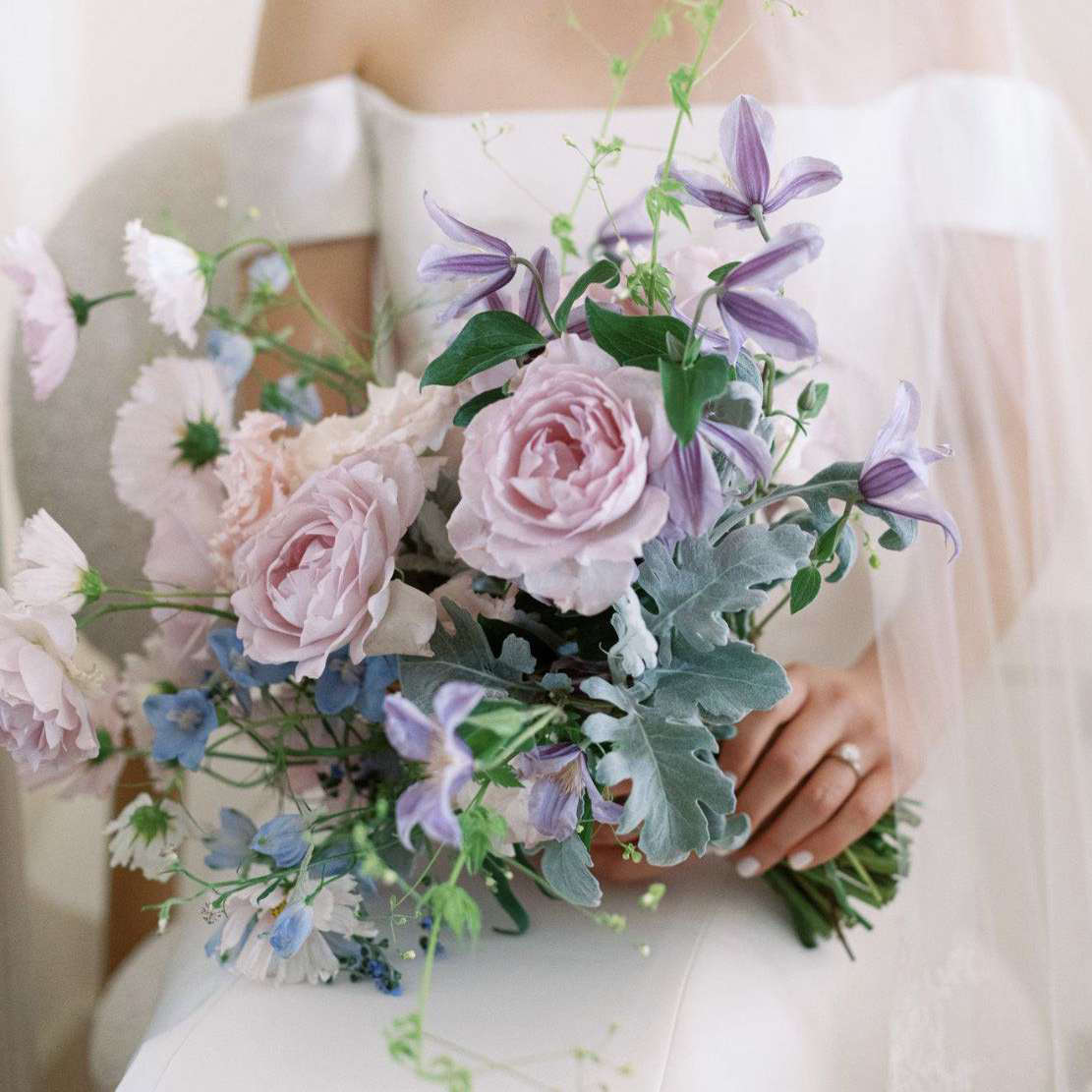 The Best Purple Flowers to Use in Your Wedding Bouquet
