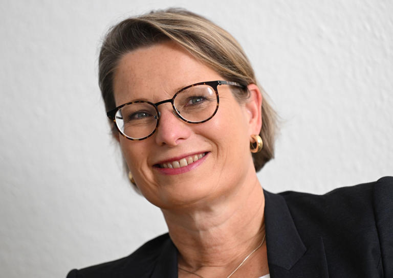 Stefanie Hubig (SPD), Bildungsministerin von Rheinland-Pfalz, spricht.