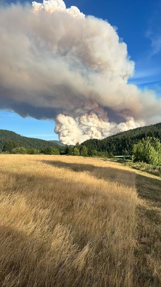 Flat Fire in southwest Oregon roars to 5,477 acres near Agness