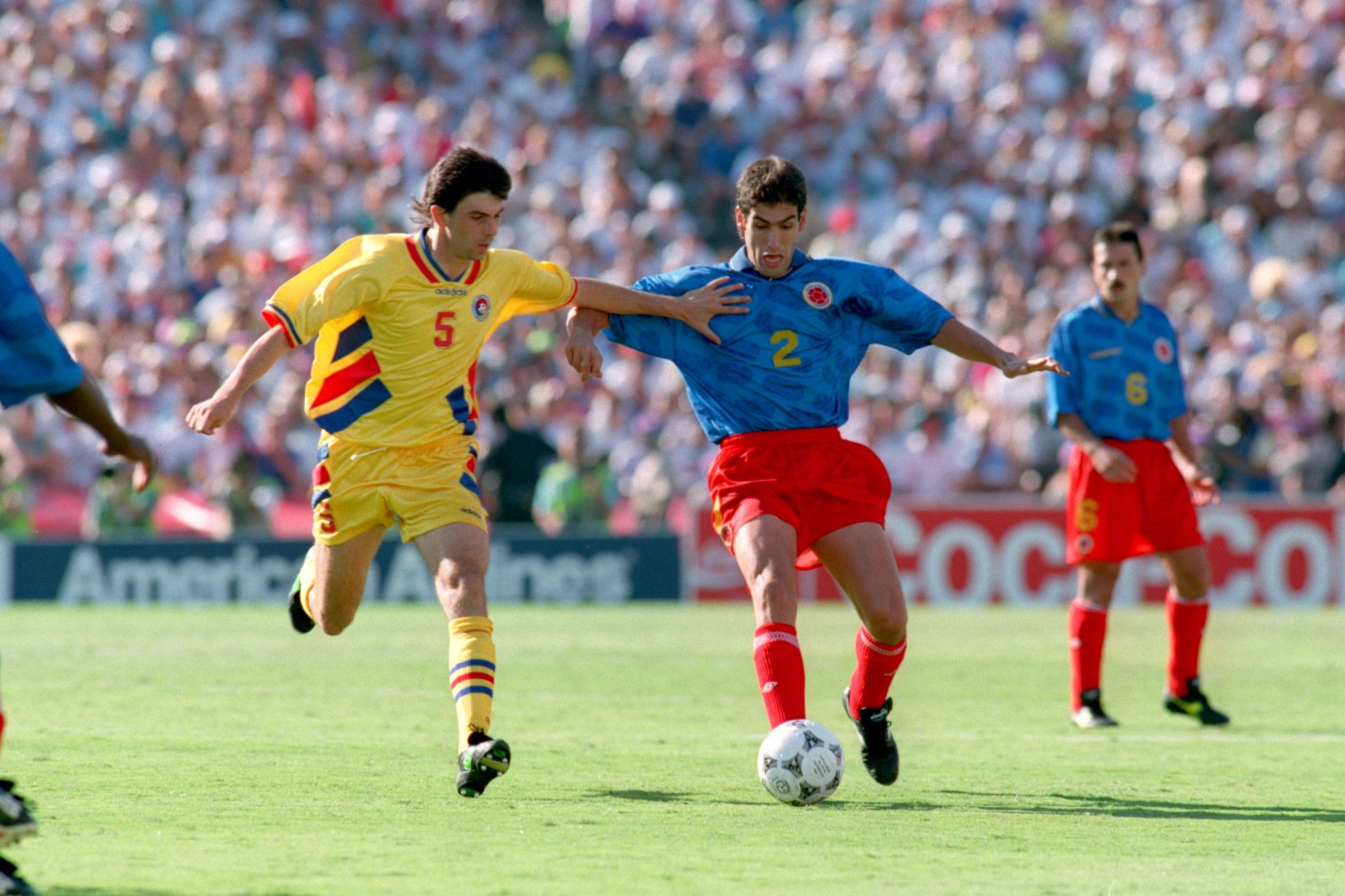 Romania football. Андрес Эскобар ЧМ 1994. ЧМ 1994 Румыния Швейцария. Romania 1994 World Cup. ЧМ 1994 США Колумбия.