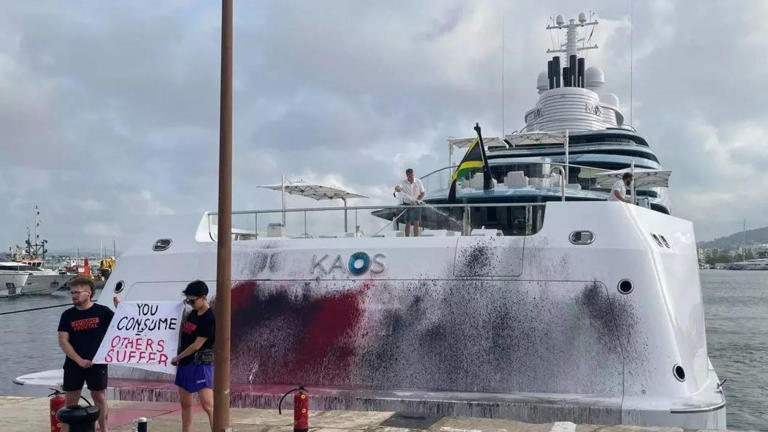 $300 million superyacht owned by walmart heiress vandalized by climate change activists [pics]