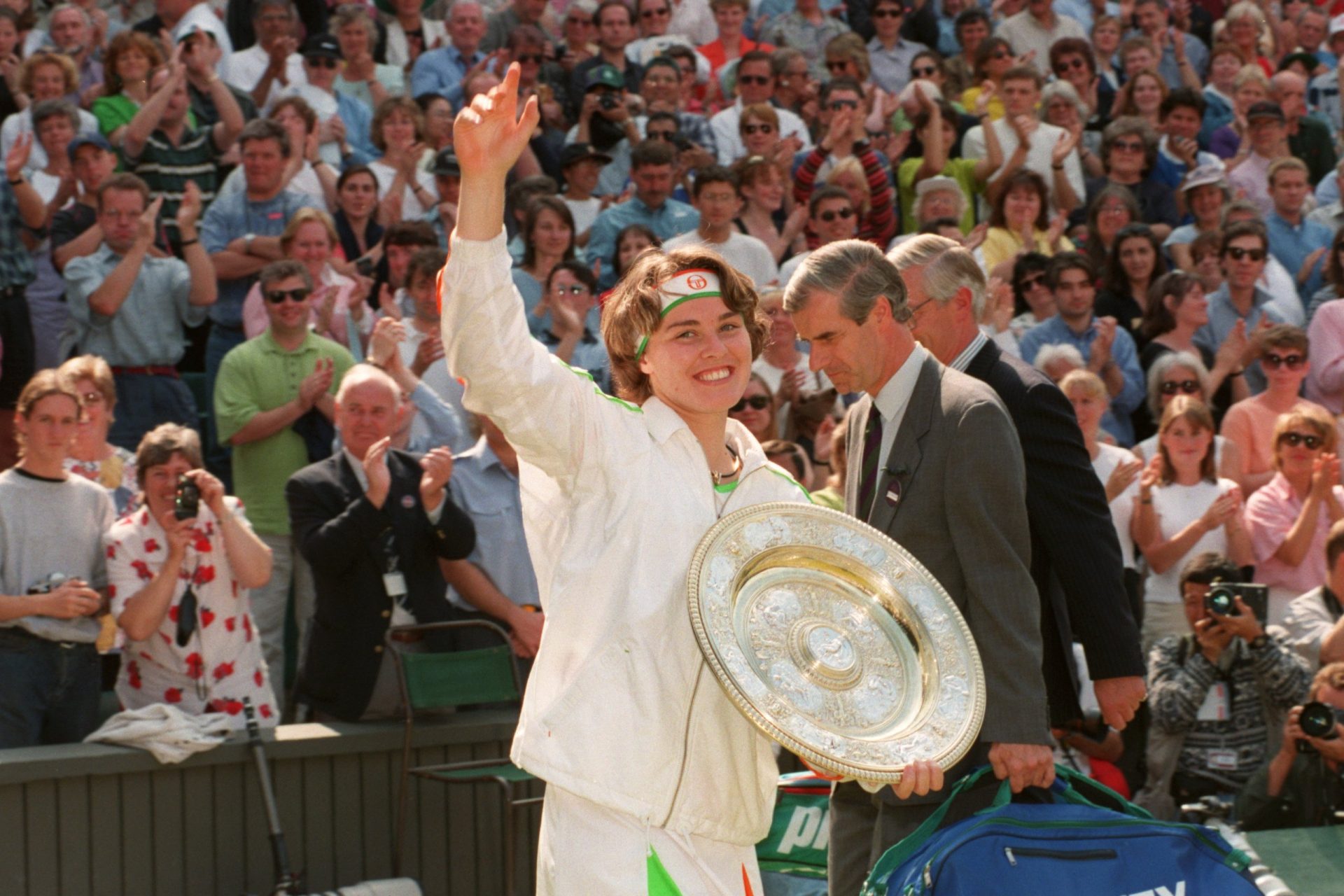 <p>Se mantuvo 209 semanas en el número uno y, entre 1997 y 1999, acumuló los 5 Grand Slam que ganó en toda su carrera (Australia 1997, 1998 y 1999), Wimbledon (1997) y el US Open (1997).</p>