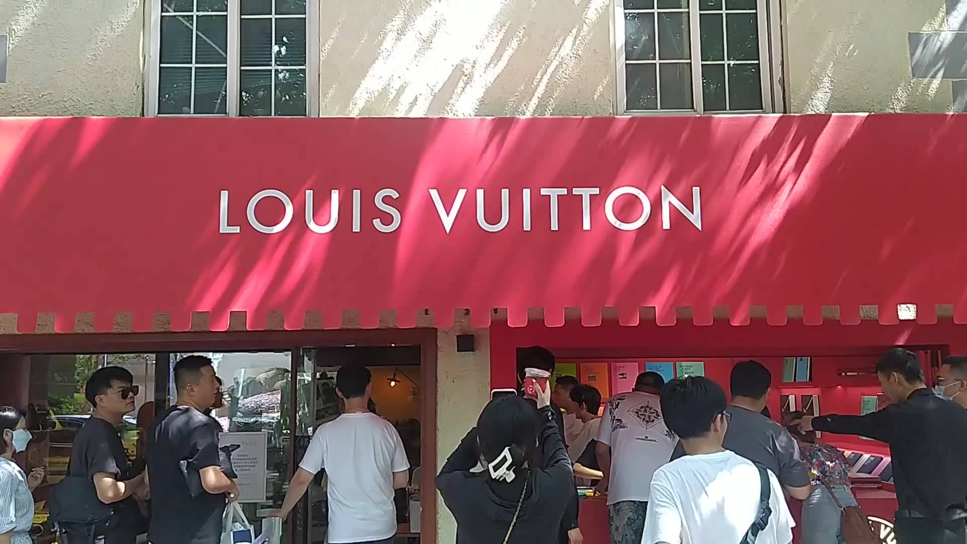 I visited the Louis Vuitton pop-up store so that you don't have to