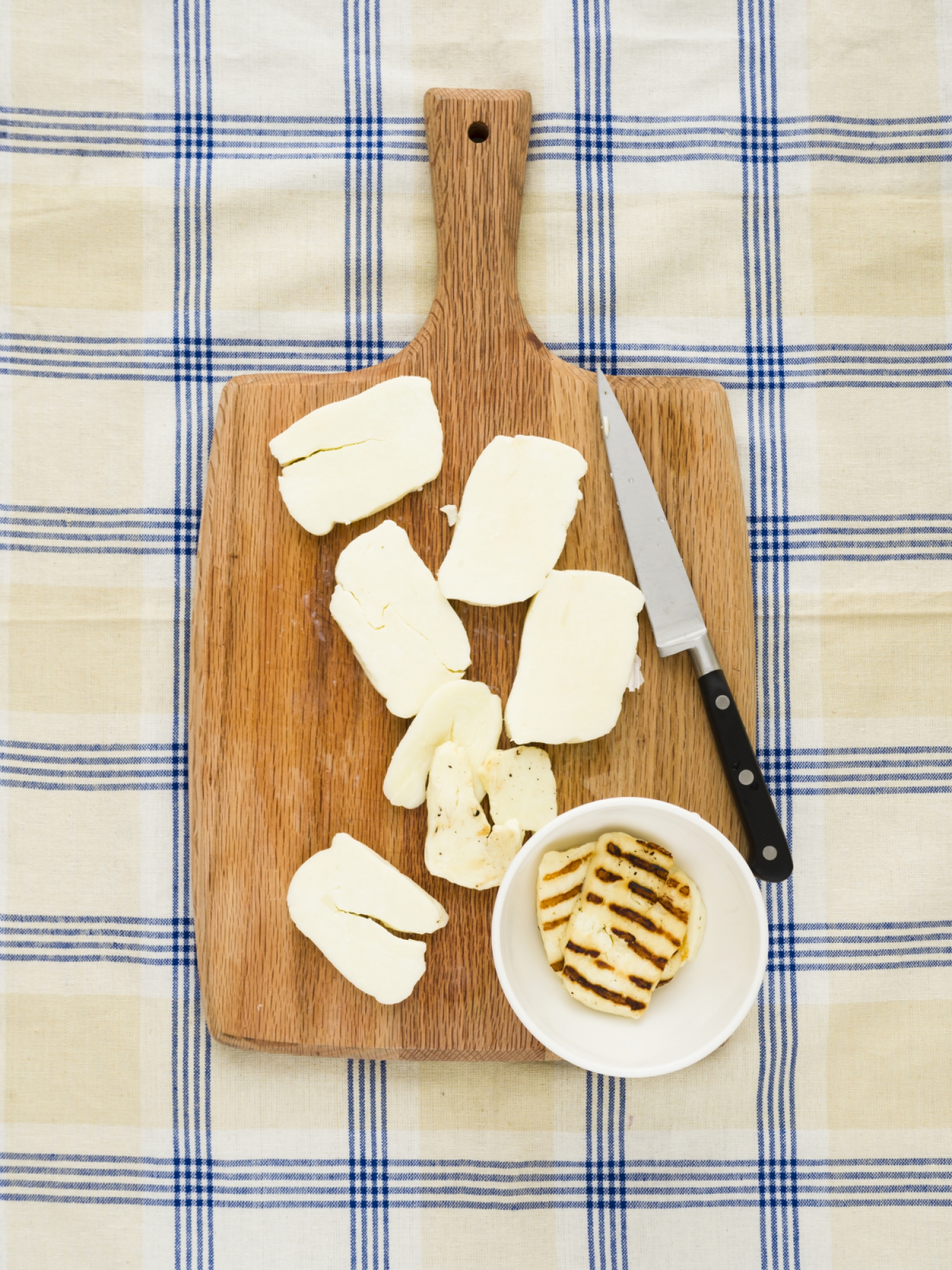 Saftige, sommerliche Halloumi Spieße mit Gemüse