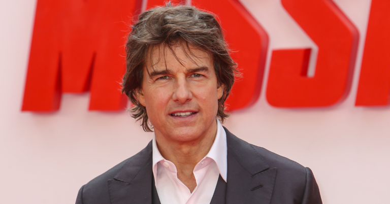 Tom Cruise Baffled His Co-Stars With An Odd Habit