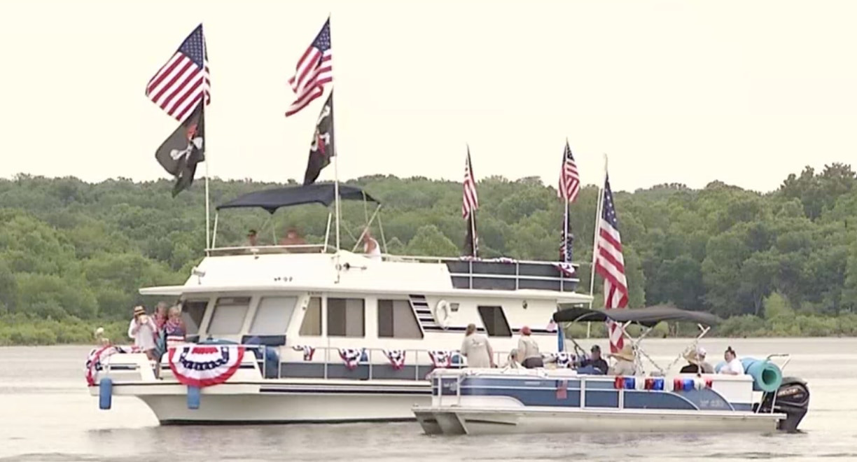 WATCH Stockon Boat Parade kicks off a busy holiday weekend at the