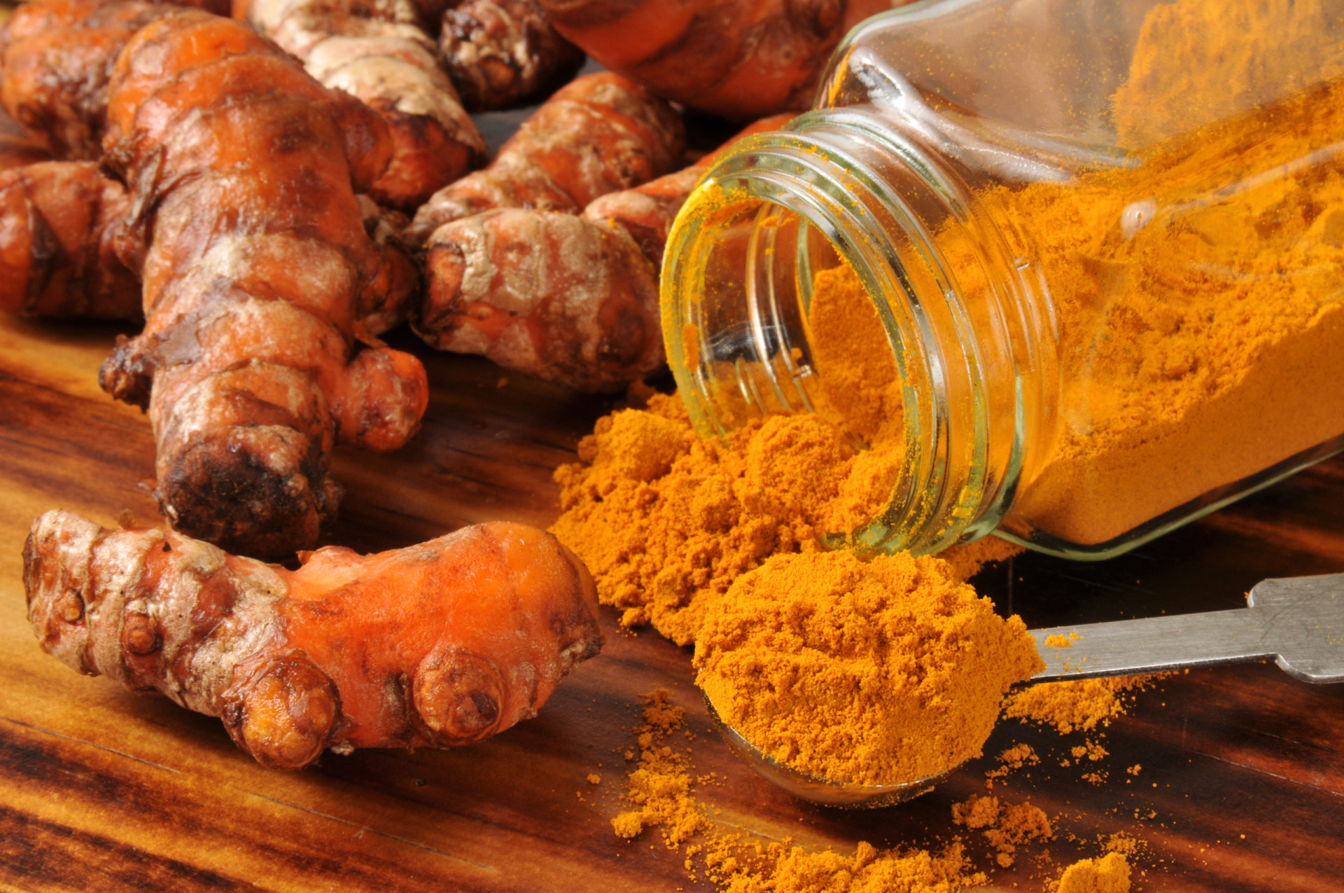 <p>Turmeric (<em>curcuma longa</em>) may potentiate the effects of antiplatelet and anticoagulant drugs. Turmeric may also increase drug levels of tacrolimus and talinolol. There is a case report of acute liver injury related to long-term use of the herb in combination with etoricoxib.</p><p><a href="https://www.msn.com/en-us/community/channel/vid-7xx8mnucu55yw63we9va2gwr7uihbxwc68fxqp25x6tg4ftibpra?cvid=94631541bc0f4f89bfd59158d696ad7e">Follow us and access great exclusive content every day</a></p>