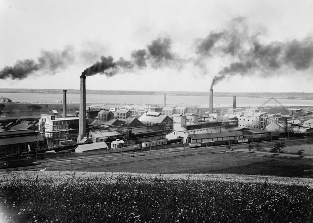 <p>When the <a href="https://onlinelibrary.wiley.com/doi/pdf/10.1111/j.2050-411X.1990.tb00608.x">Solvay Process Company</a> created a Syracuse-based chemical plant in 1881, it was the first U.S. facility to utilize the Solvay process to manufacture sodium carbonate. Solvay Process Co. ultimately paved a new path for the road of industrialization towards the end of the 19th century. The plant eventually developed soda ash, which could be used in the production of materials like glass and paper, as well as products like soap.</p>