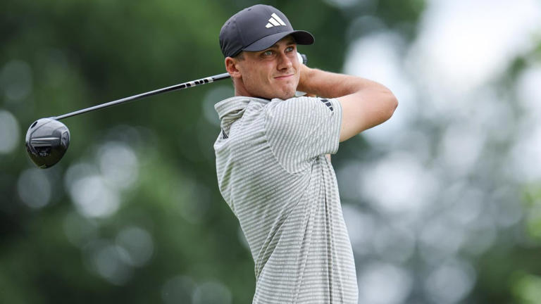 OWINGS MILLS, MARYLAND - AUGUST 27: Bryson DeChambeau of the United States plays his shot from the second tee during the second round of the BMW Championship at Caves Valley Golf Club on August 27, 2021 in Owings Mills, Maryland. (Photo by Cliff Hawkins/Getty Images) 