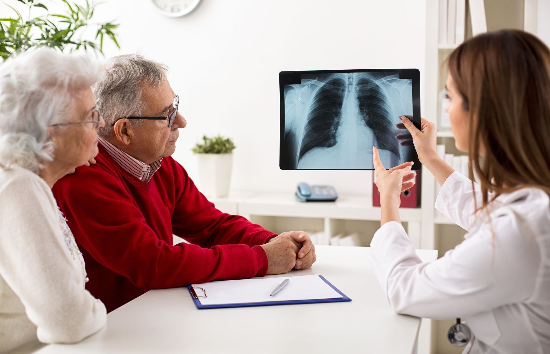 What is idiopathic pulmonary fibrosis (IPF)?