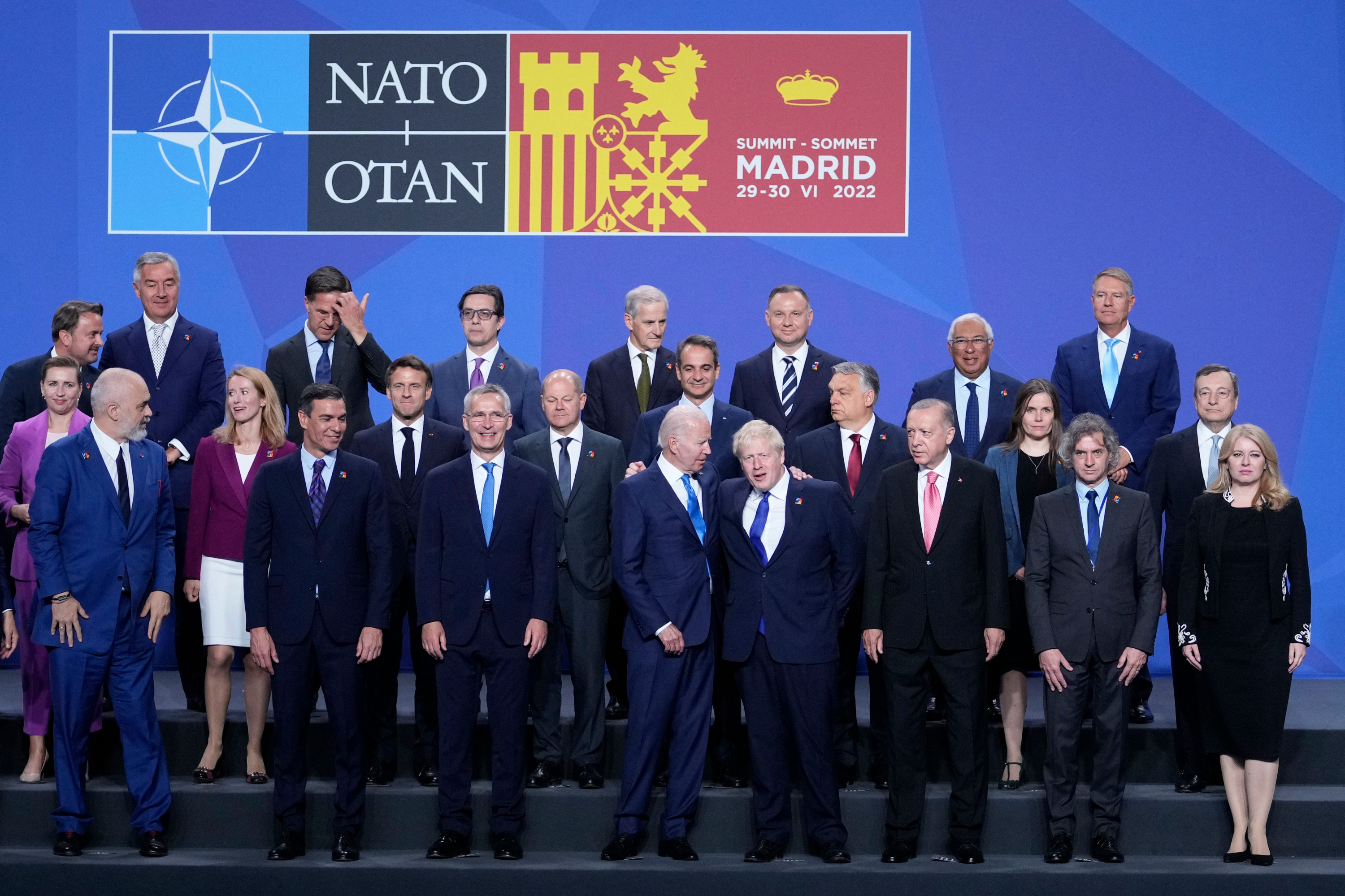 Саммит участники. Пражский саммит НАТО 2002. Гарибашвили НАТО саммит. Участники саммита НАТО 2022. Саммит Россия НАТО.