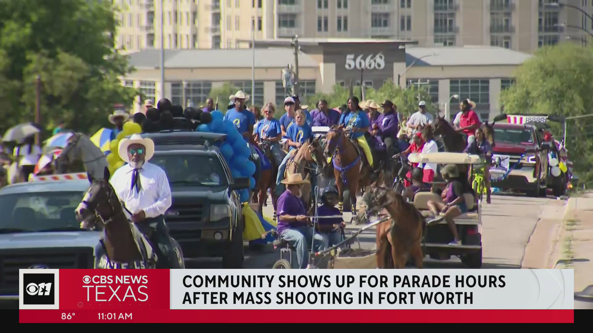 Fort Worth Como community shows up for parade hours after mass shooting
