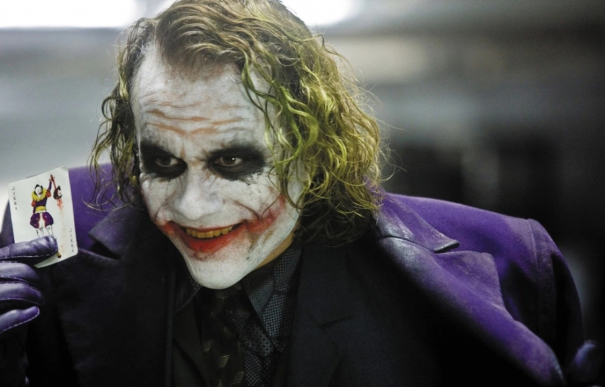 <p>For the role of the Joker, the late Heath Ledger read the Killing Joke and locked himself in a motel room for nearly six weeks. There he began to work on the characters’ mannerisms and mental state.</p>