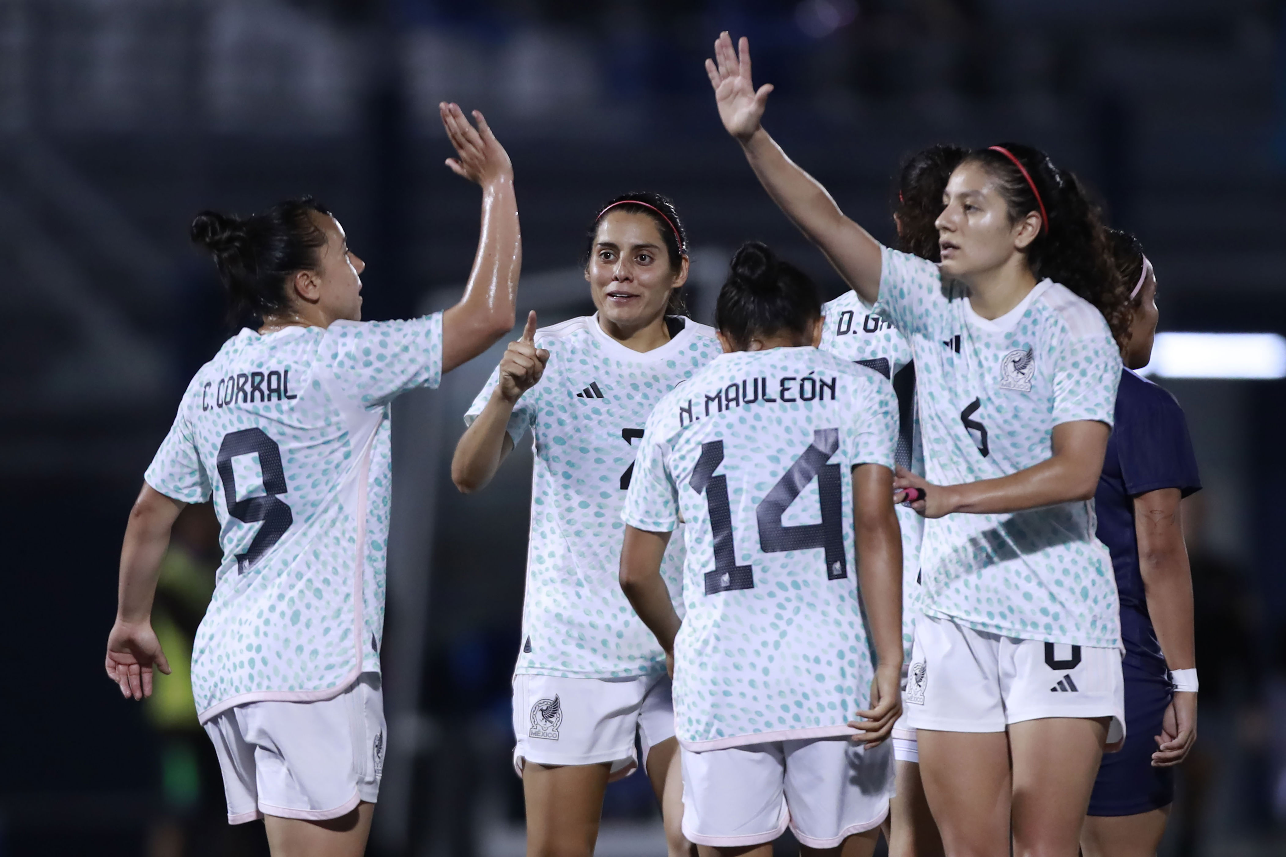 México venció a Centro Caribe Sports en las Semifinales del futbol