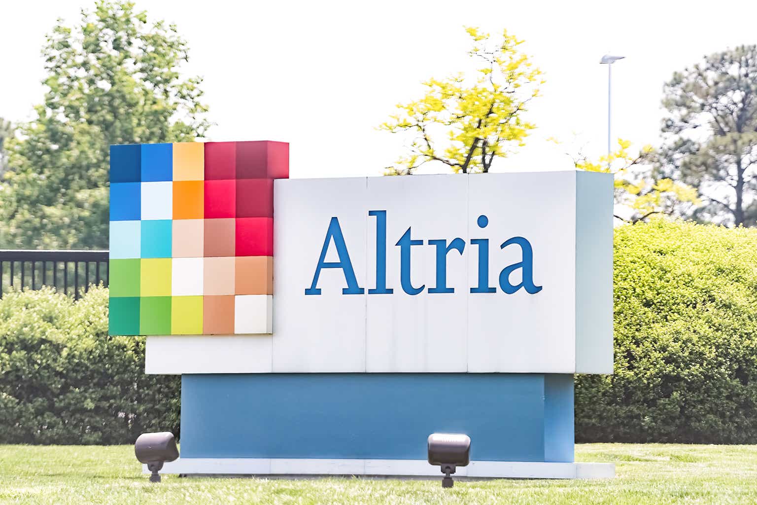 altria kt&g tobacco deal Altria partners with KT&G on smoke-free, non-nicotine products