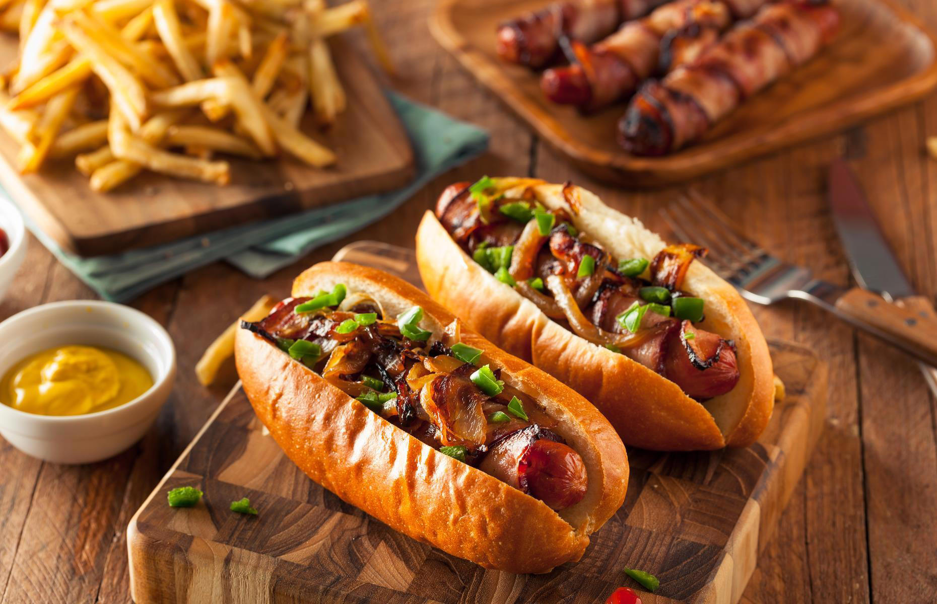 30 Super-Tasty Ways To Top Your Hot Dog