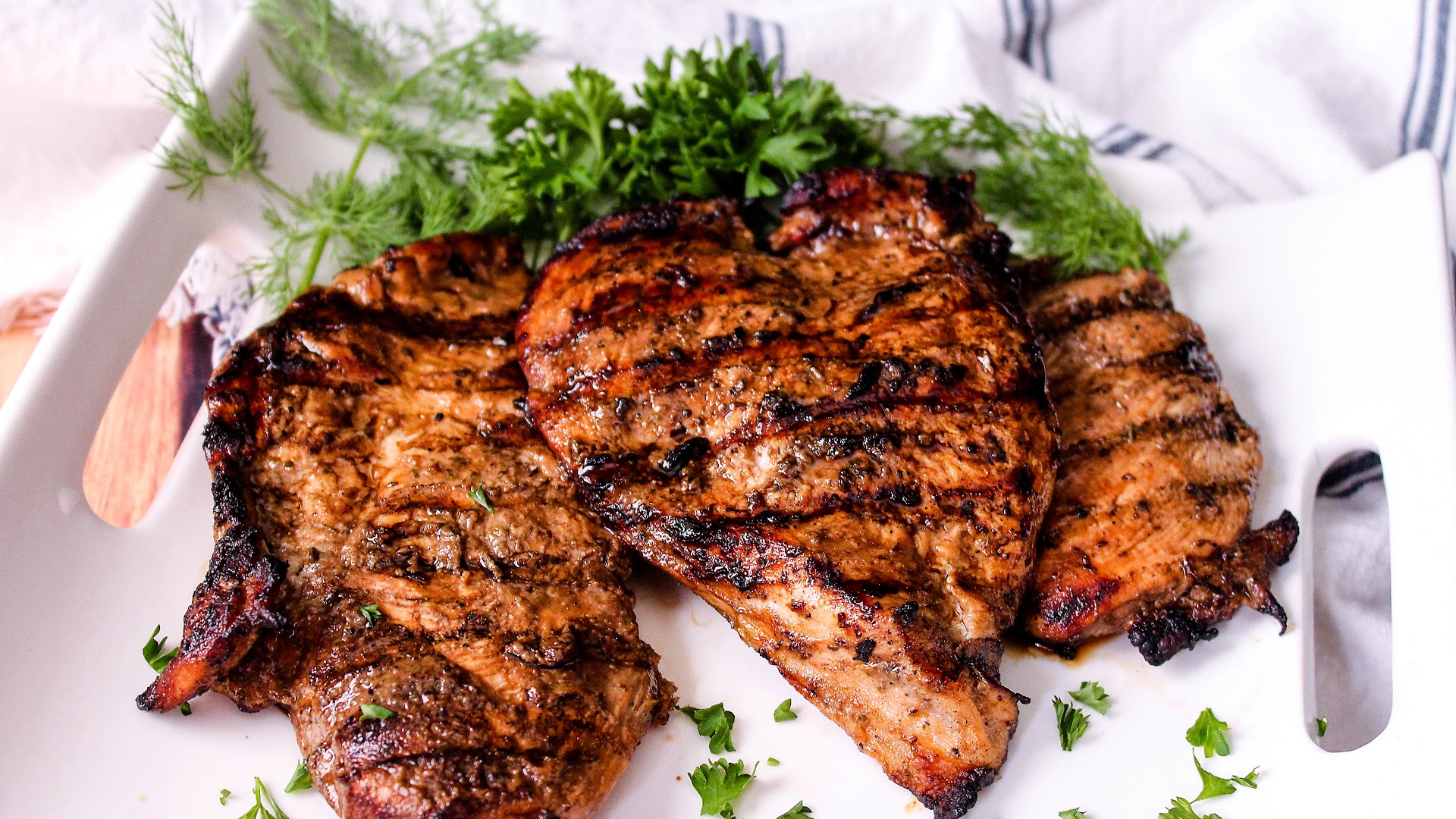 This easy balsamic marinade makes for some deliciously moist and tender ...