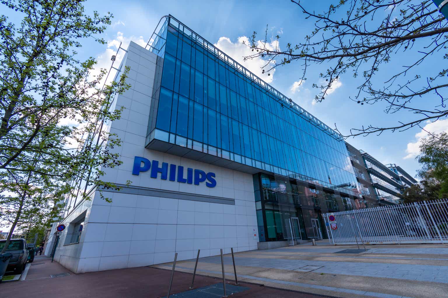 Koninklijke Phillips to reshuffle board and reappoint CEO at AGM 2026