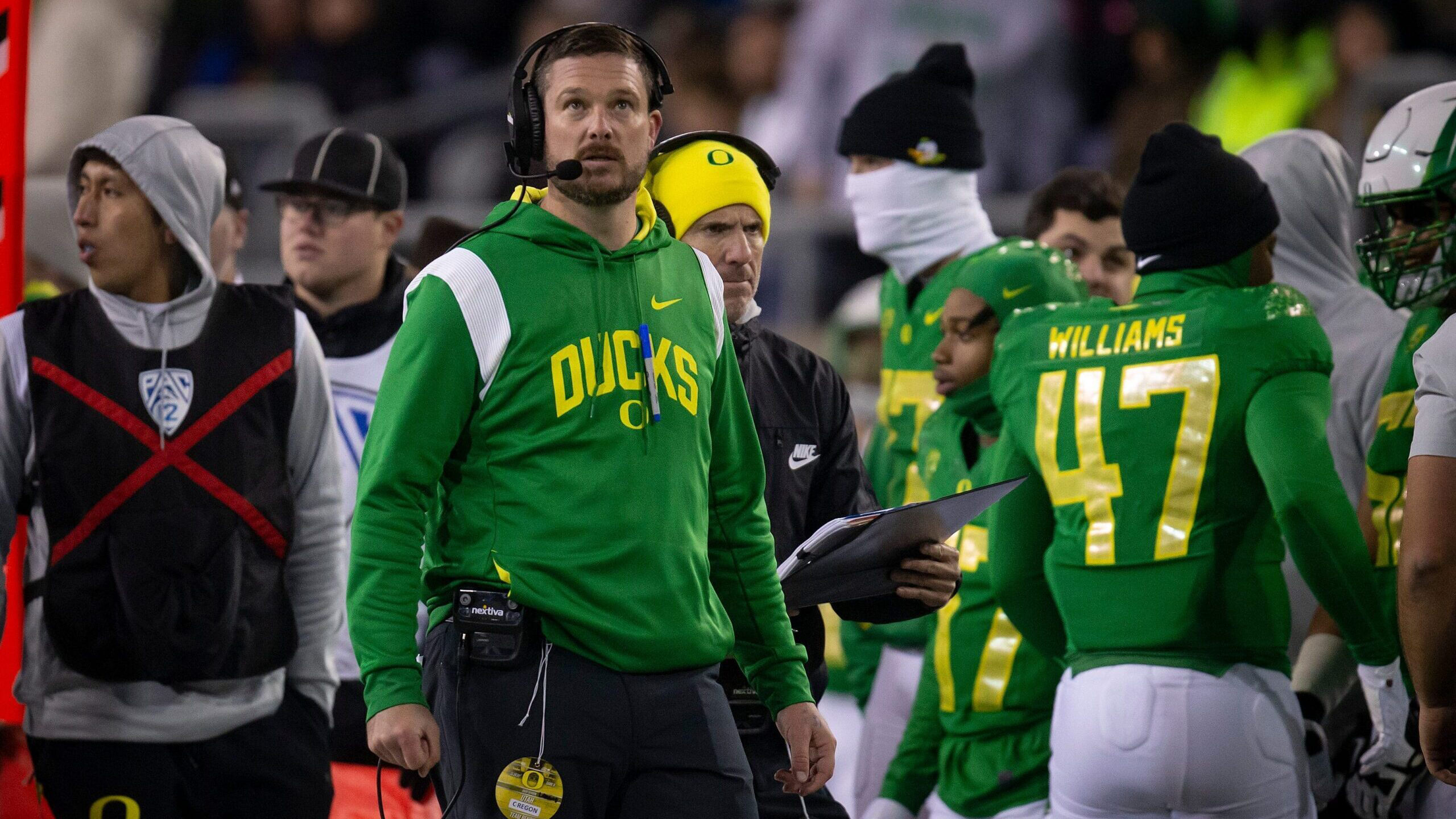 oregon-football-odds-2023-win-total-pac-12-championship