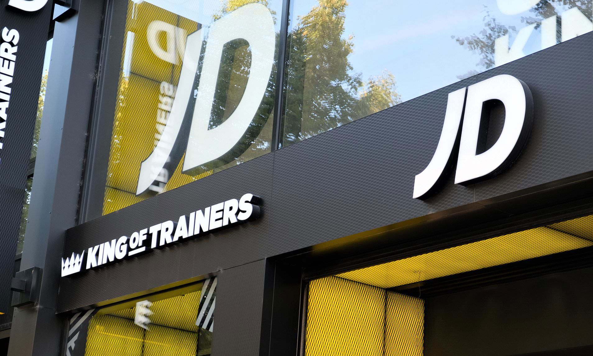 JD Sports agrees to fully acquire Iberian Sports Retail Group