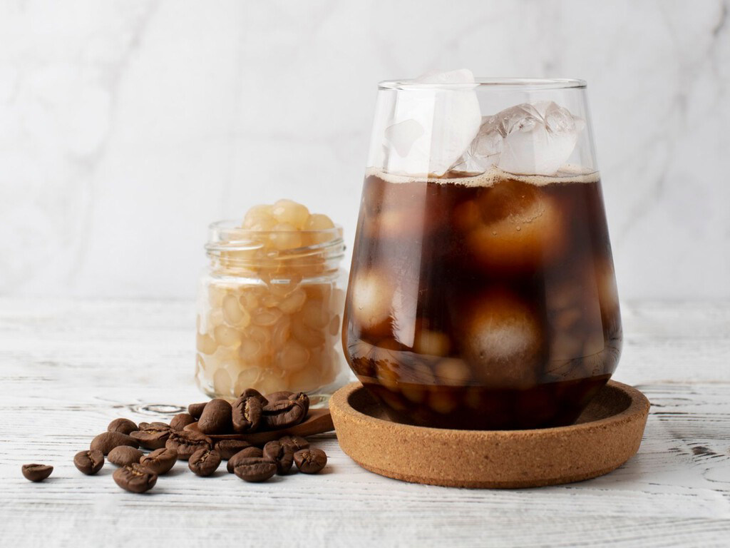 Cómo hacer el mejor café con hielo: tres métodos infalibles para  refrescarte sin aguarlo