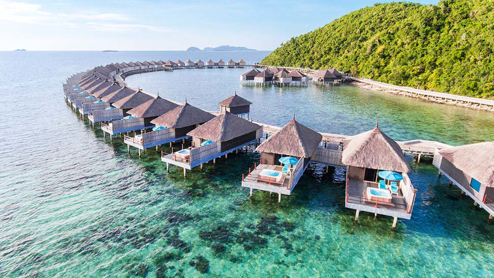 The 10 Best Overwater Bungalows in the Philippines