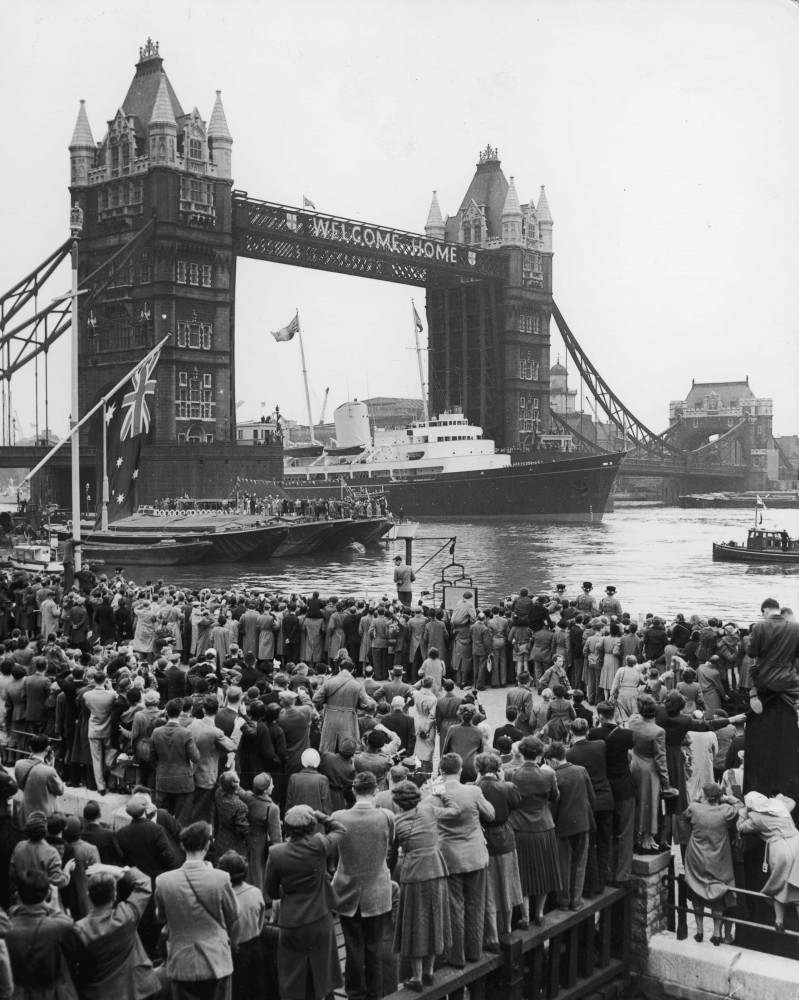 <p>London crowds gather along the banks of the River Thames to greet <em>Britannia</em>, with the Queen and Duke of Edinburgh aboard, as it passes under Tower Bridge on its way to Westminster on May 15, 1954, at the end of its inaugural voyage.</p><p>You may also like:<a href="https://www.starsinsider.com/n/203697?utm_source=msn.com&utm_medium=display&utm_campaign=referral_description&utm_content=474709v1en-us"> Star complainers: the celebs who hate fame</a></p>