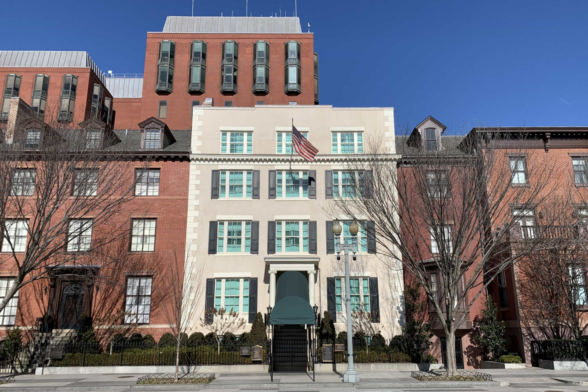 <p>Jimmy and Rosalynn Carter started the tradition of spending the night before inauguration at Blair House, which is located opposite the White House.</p><p><a href="https://www.msn.com/en-us/community/channel/vid-7xx8mnucu55yw63we9va2gwr7uihbxwc68fxqp25x6tg4ftibpra?cvid=94631541bc0f4f89bfd59158d696ad7e">Follow us and access great exclusive content every day</a></p>