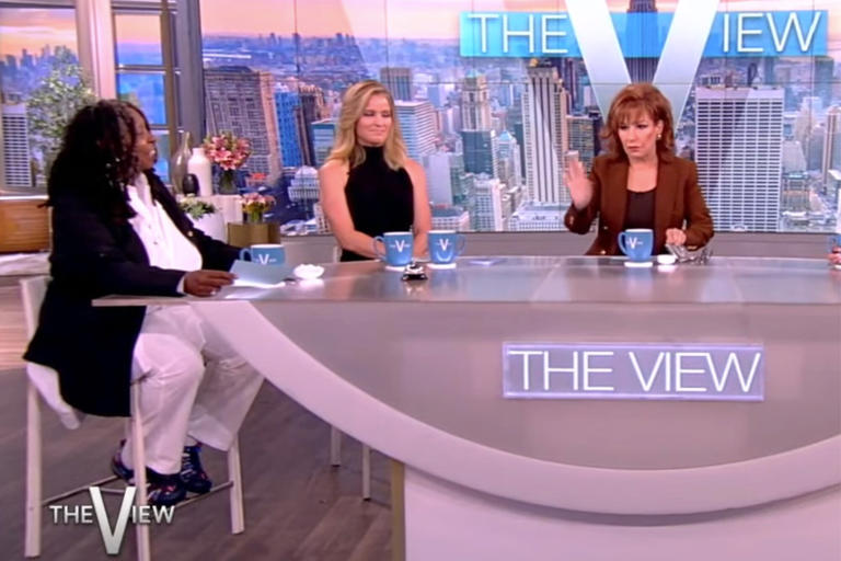 Whoopi Goldberg jabs Joy Behar after her phone interrupts The View ...