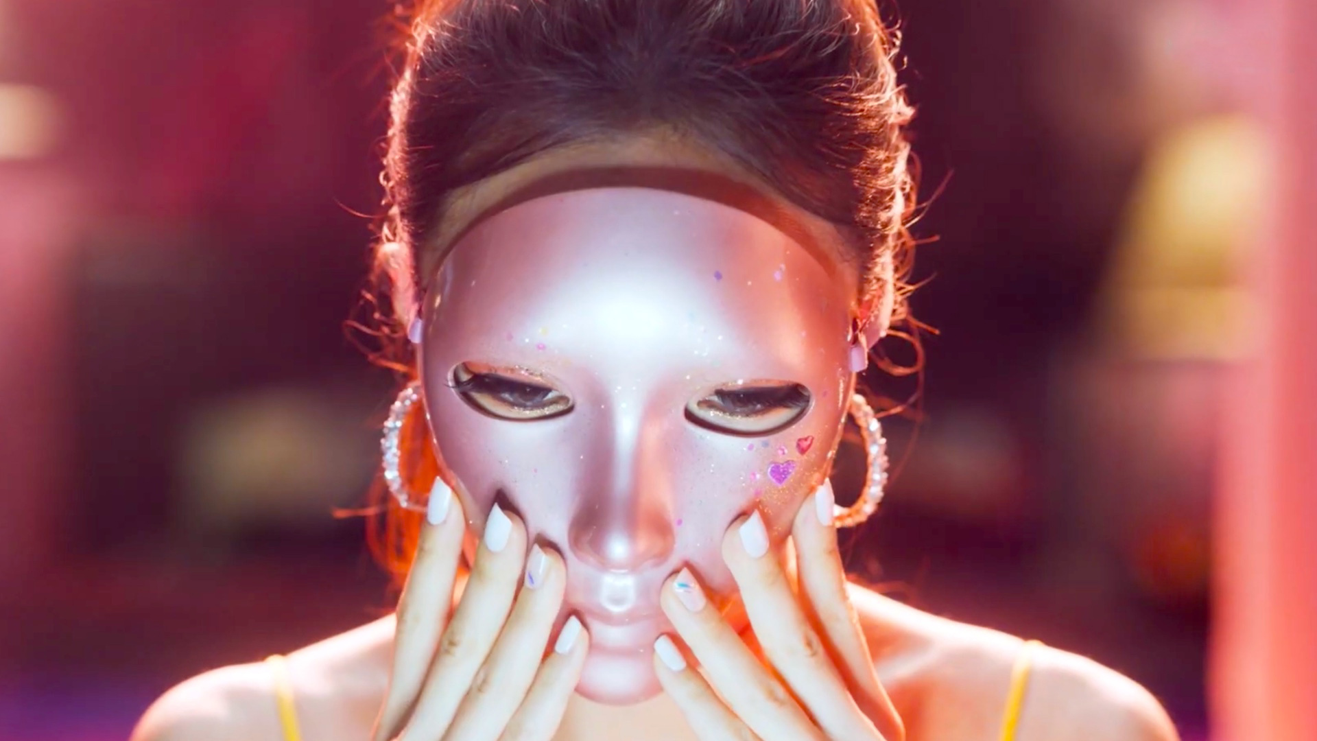 Mask Girl, Teaser Trailer
